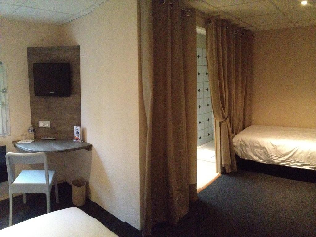 Les 4 Vallees Hotel Albertville Phòng bức ảnh